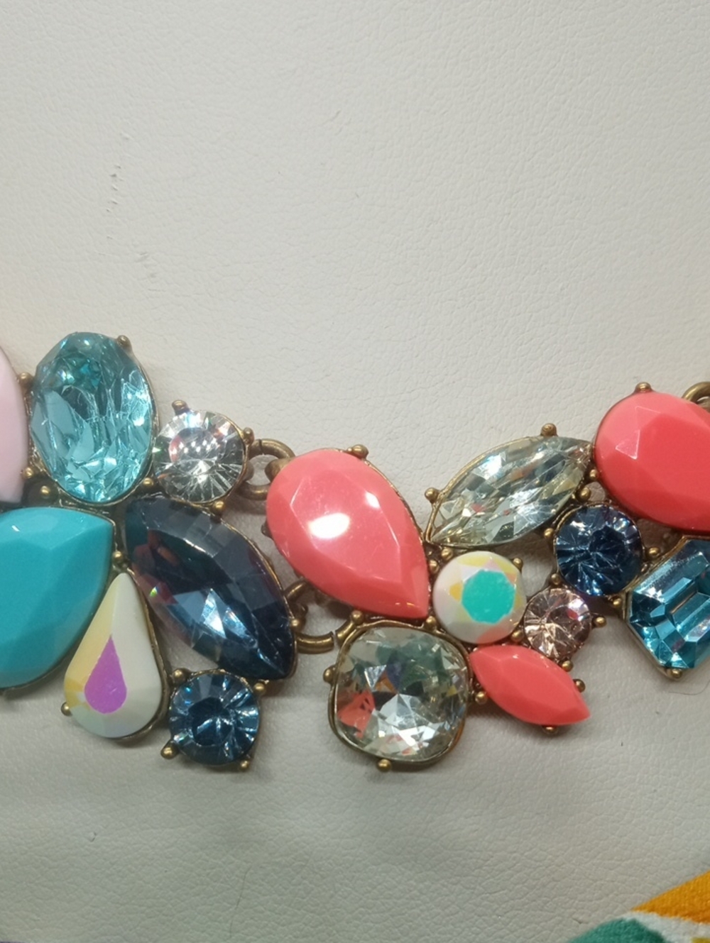 J.CREW FOLIAGE CLUSTER STATEMENT NECKLACE - Picture 3 of 12